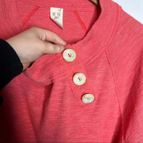 Free People Don't Forget Me Side Pink Thermal Button Long Sleeve Top Size Small - Picture 4 of 8